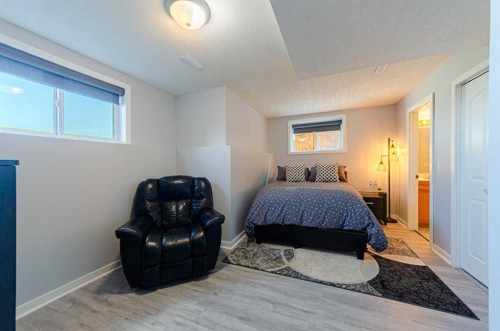 187 Covington Close Ne, Calgary, AB 