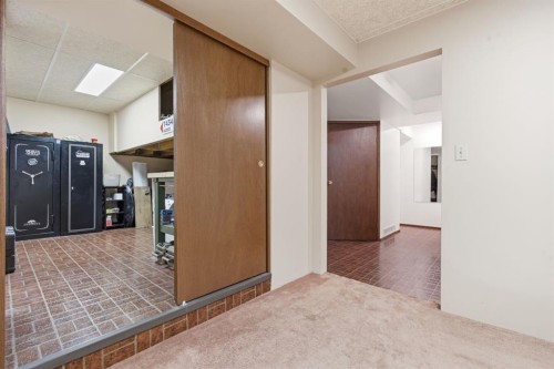 406 Edgar Avenue, Diamond Valley, AB 