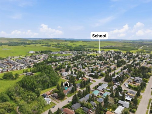 406 Edgar Avenue, Diamond Valley, AB 