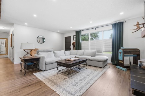 406 Edgar Avenue, Diamond Valley, AB 
