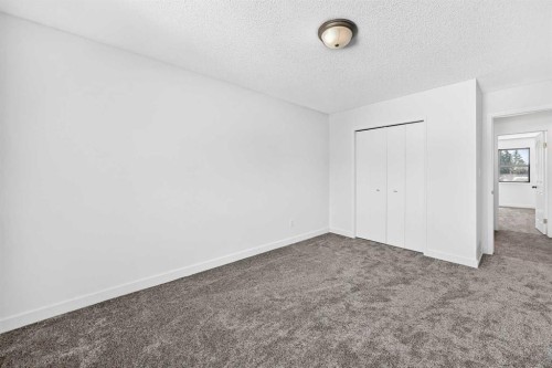 91 Cedarwood Hill Sw, Calgary, AB - Indoor Photo Showing Other Room