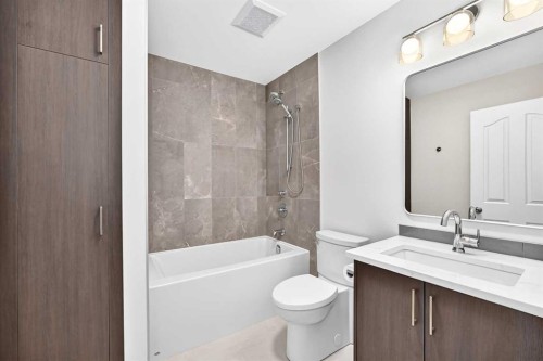 91 Cedarwood Hill Sw, Calgary, AB - Indoor Photo Showing Bathroom