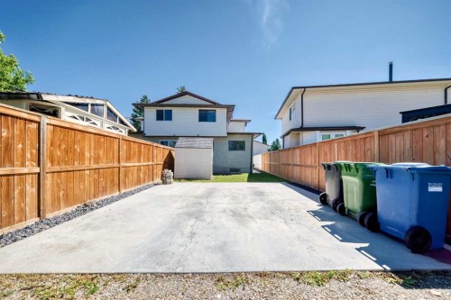 91 Cedarwood Hill Sw, Calgary, AB - Outdoor With Exterior