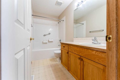 59 Erin Grove Se, Calgary, AB 