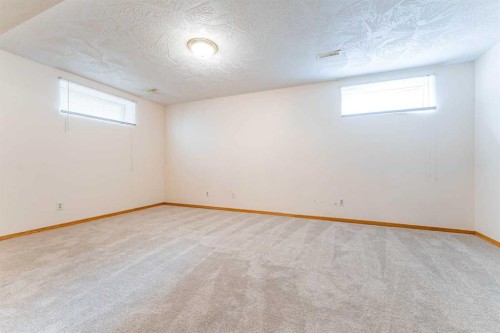 59 Erin Grove Se, Calgary, AB 