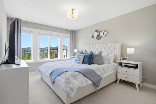 158 Creekstone Passage Sw, Calgary, AB 