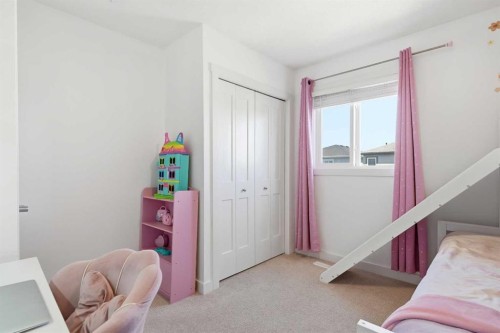158 Creekstone Passage Sw, Calgary, AB 
