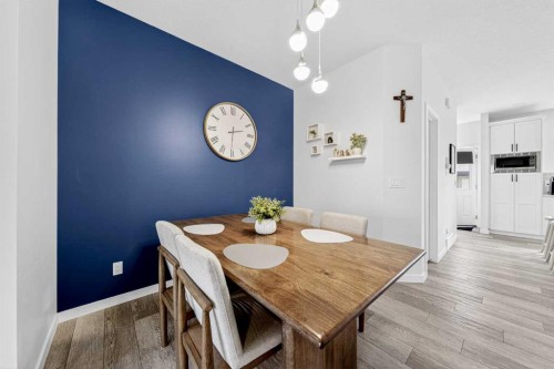 170 Magnolia Square Se, Calgary, AB 