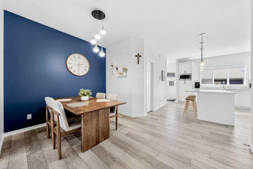 170 Magnolia Square Se, Calgary, AB 