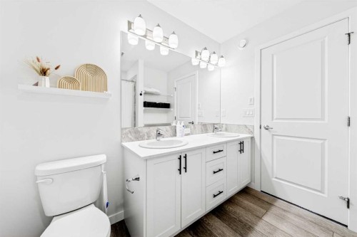 170 Magnolia Square Se, Calgary, AB 