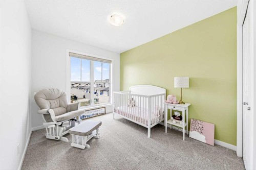 170 Magnolia Square Se, Calgary, AB 