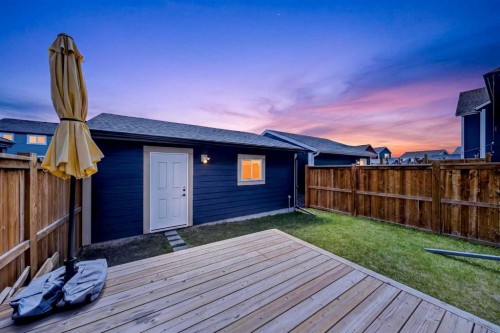 170 Magnolia Square Se, Calgary, AB 