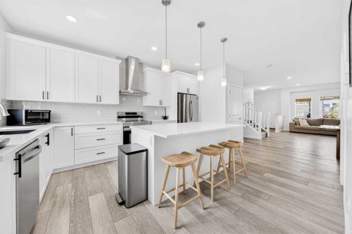 170 Magnolia Square Se, Calgary, AB 