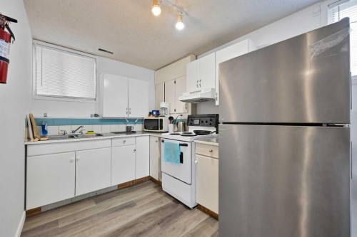 1727 12 Avenue Sw, Calgary, AB 