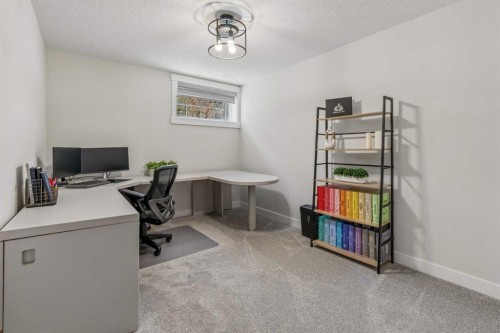38 Cranleigh Common Se, Calgary, AB 