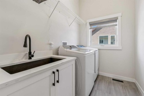 38 Cranleigh Common Se, Calgary, AB 