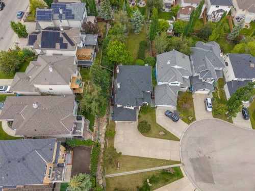 27 Valley Creek Bay Nw, Calgary, AB 