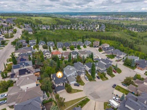 27 Valley Creek Bay Nw, Calgary, AB 