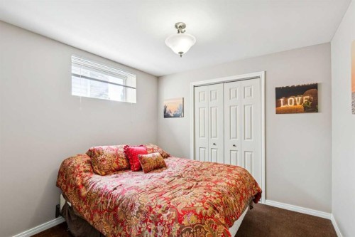 27 Valley Creek Bay Nw, Calgary, AB 