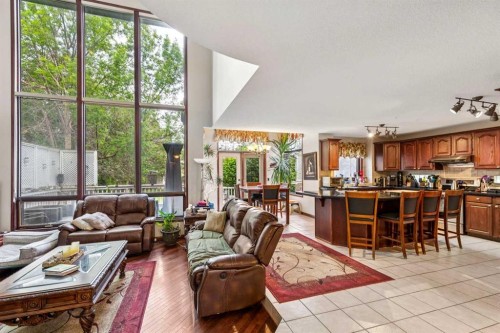27 Valley Creek Bay Nw, Calgary, AB 