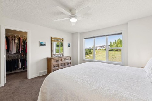 267 Sunset Point, Cochrane, AB 