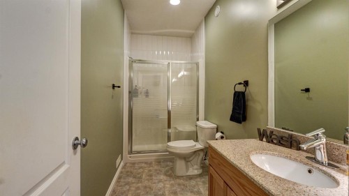 106 Derochie Drive West, Claresholm, AB 