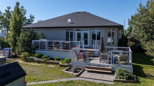 106 Derochie Drive West, Claresholm, AB 