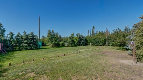106 Derochie Drive West, Claresholm, AB 