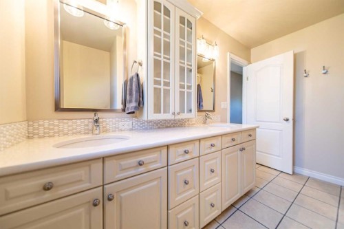 310 Silver Ridge Crescent Nw, Calgary, AB 