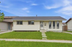 5640 Temple Drive NE Calgary, AB T1Y 3Z7