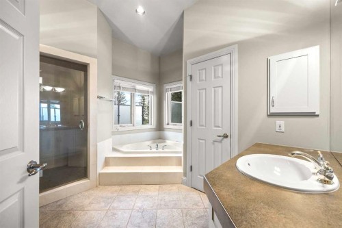 135 Hamptons Terrace Nw, Calgary, AB 