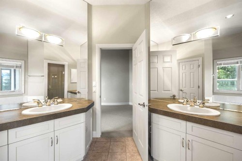 135 Hamptons Terrace Nw, Calgary, AB 
