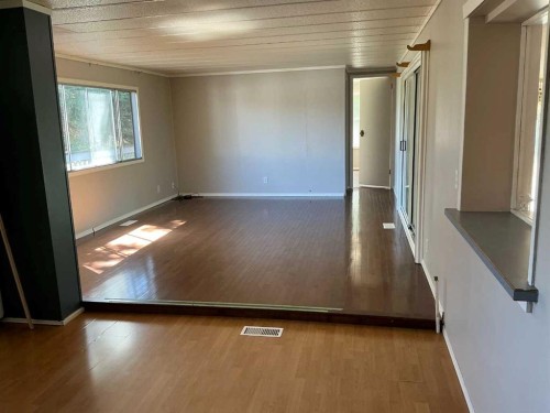 299 3Rd Avenue Se, Diamond Valley, AB 