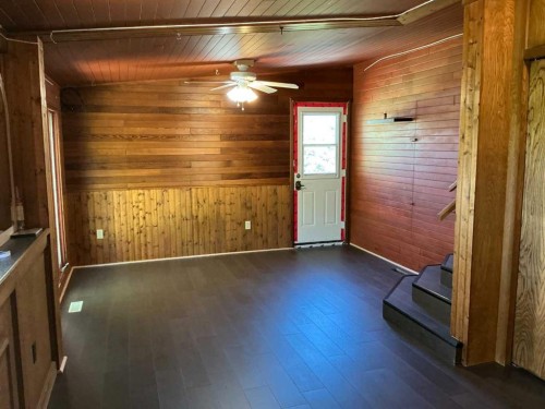 299 3Rd Avenue Se, Diamond Valley, AB 