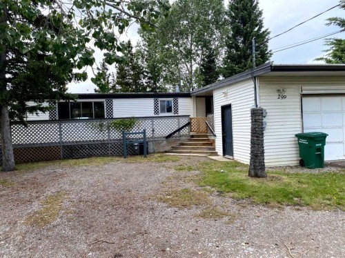 299 3Rd Avenue Se, Diamond Valley, AB 