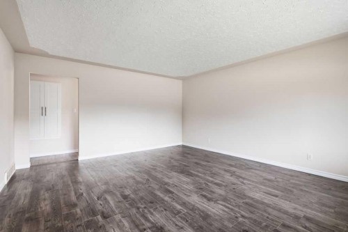 7428 23 Street Se, Calgary, AB 