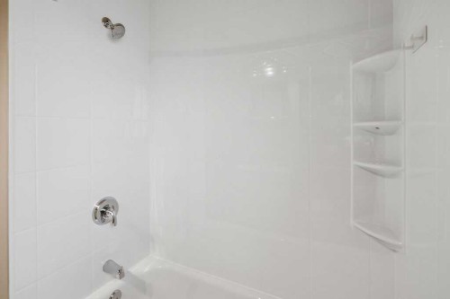 7428 23 Street Se, Calgary, AB 