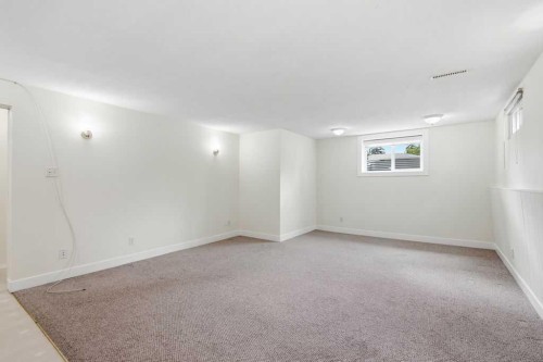 7428 23 Street Se, Calgary, AB 