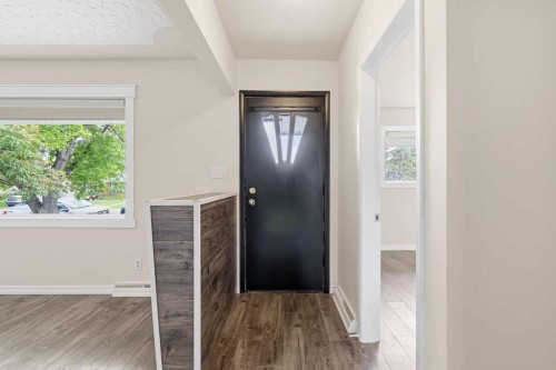 7428 23 Street Se, Calgary, AB 