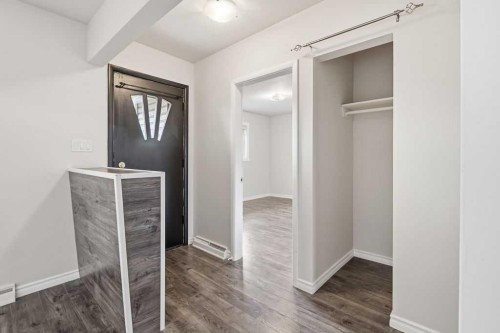 7428 23 Street Se, Calgary, AB 