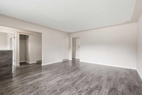 7428 23 Street Se, Calgary, AB 