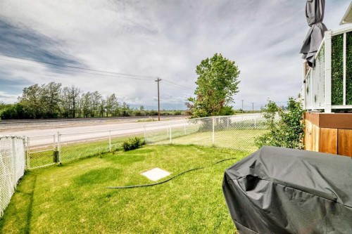 5-2002 22 Avenue, Bowden, AB - Outdoor