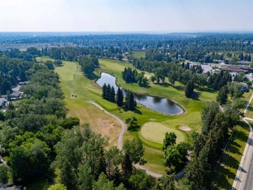20 Mapleburn Drive Se, Calgary, AB 
