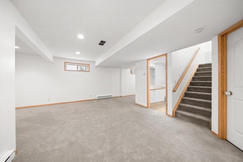 41 Bow Ridge Drive, Cochrane, AB - Indoor