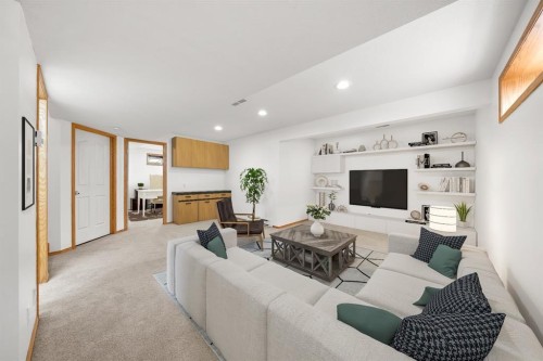 41 Bow Ridge Drive, Cochrane, AB - Indoor