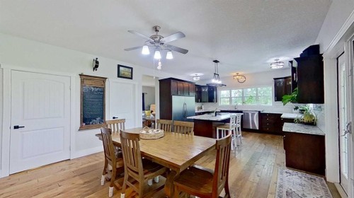 24-33049 Range Road 12, Rural Mountain View County, AB - Indoor Photo Showing Dining Room