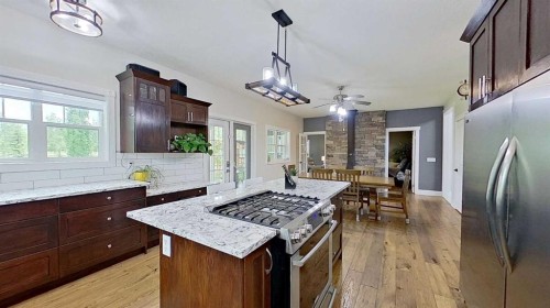 24-33049 Range Road 12, Rural Mountain View County, AB - Indoor Photo Showing Kitchen
