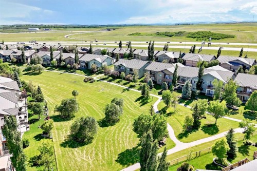 253 Bridle Estates Road Sw, Calgary, AB 
