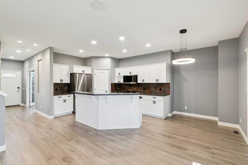 137 Prestwick Mews Se, Calgary, AB 