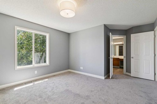 137 Prestwick Mews Se, Calgary, AB 